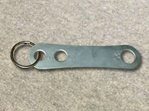 (5)介錯ロープ用金具。 (5)介錯ロープ用金具。